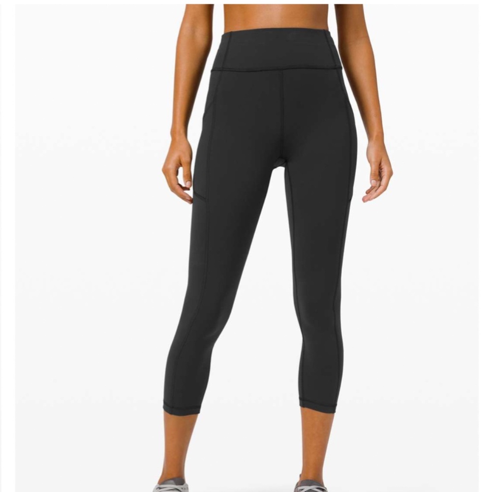 Lululemon Invigorate High-Rise Crop 23”🍋
